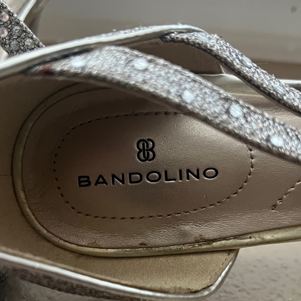 Bandolino Glittering Silver Strappy Heels Sz 8.5 - Picture 5 of 5